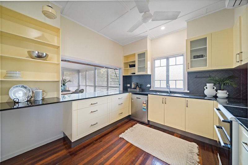 Photo - 9 Mulligan Street, Mundingburra QLD 4812 - Image 6