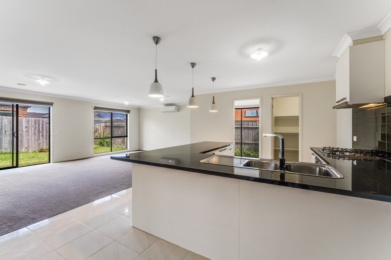 Photo - 9 Mumm Street, Waurn Ponds VIC 3216 - Image 3