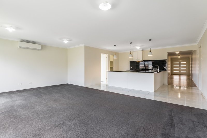 Photo - 9 Mumm Street, Waurn Ponds VIC 3216 - Image 4