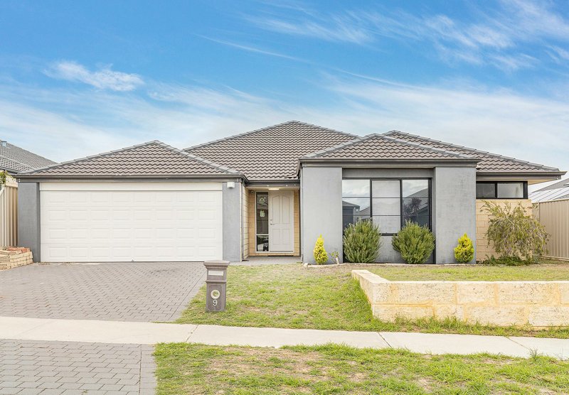 9 Munert Street, Yanchep WA 6035