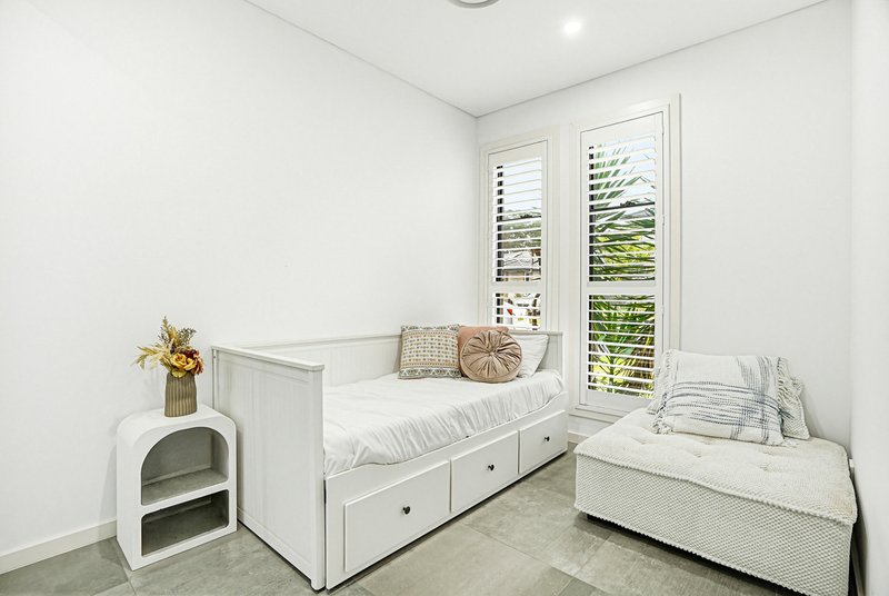 Photo - 9 Myrtle Street, Gregory Hills NSW 2557 - Image 5
