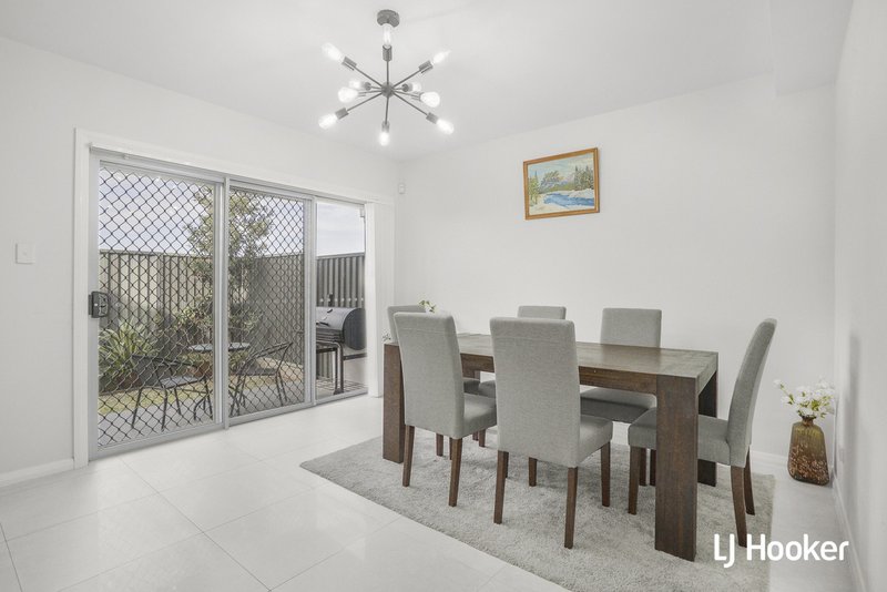 Photo - 9 Nalah Glade, Riverstone NSW 2765 - Image 4