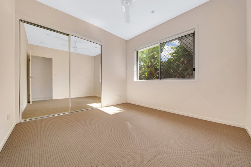 Photo - 9 Namadgi Terrace, New Auckland QLD 4680 - Image 8