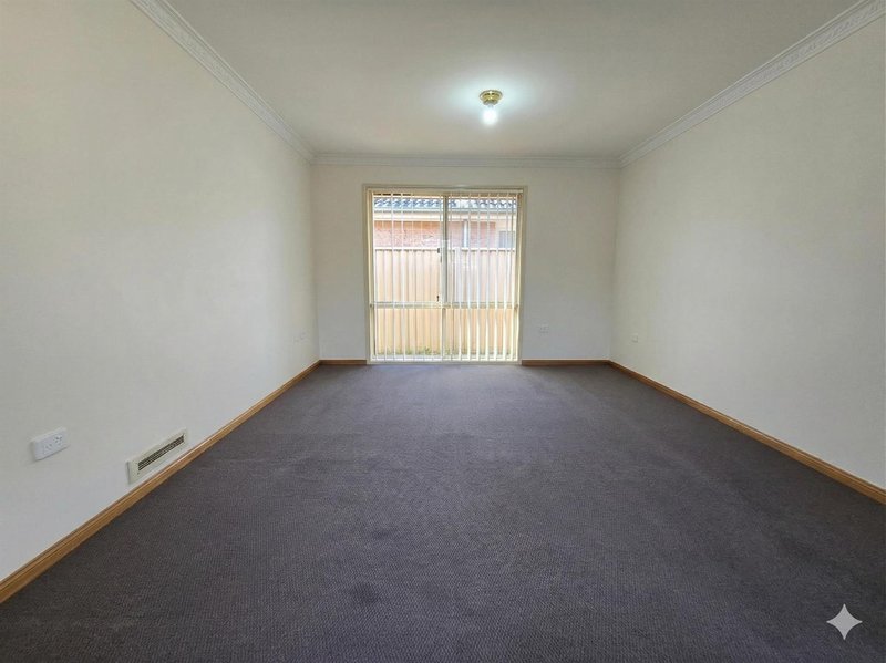 Photo - 9 Namoi Court, Wattle Grove NSW 2173 - Image 3