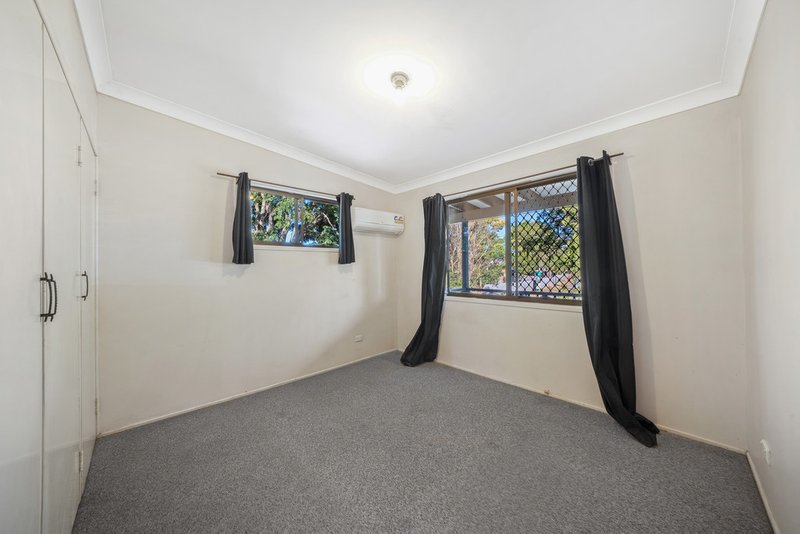 Photo - 9 Nanbaree Drive, Bray Park QLD 4500 - Image 6