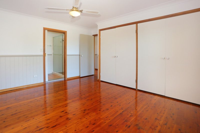 Photo - 9 Nandi Terrace, Pacific Pines QLD 4211 - Image 10