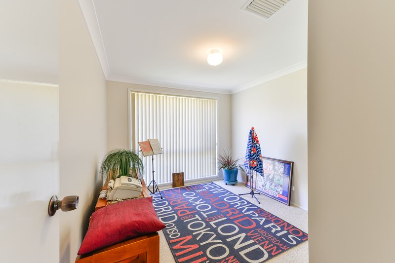 Photo - 9 Narine Close, Tamworth NSW 2340 - Image 13