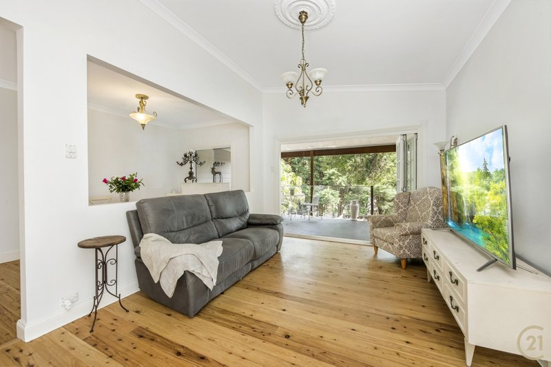 Photo - 9 Narrawa Avenue, Erina NSW 2250 - Image 5