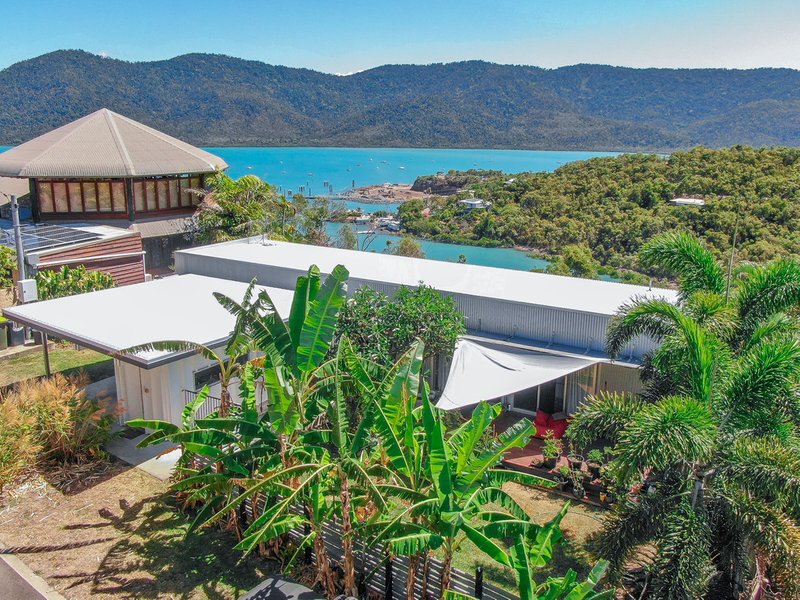 Photo - 9 Neerim Crescent, Shute Harbour QLD 4802 - Image 2