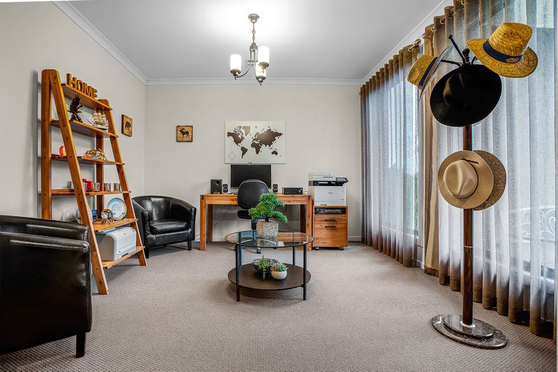 Photo - 9 Nelse Street, Cranbourne North VIC 3977 - Image 20