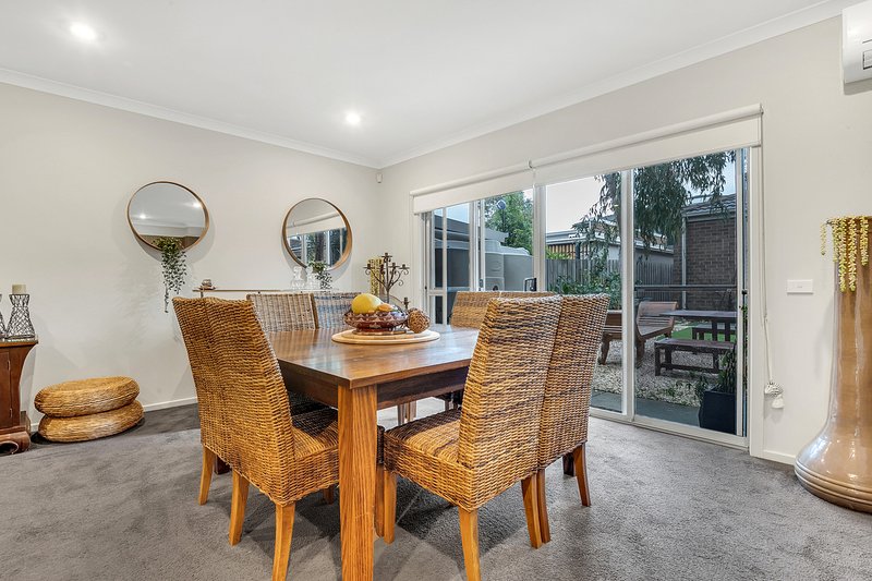 Photo - 9 Newland Walk, Mernda VIC 3754 - Image 5