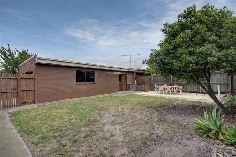 Photo - 9 Newton Avenue, Bell Post Hill VIC 3215 - Image 10