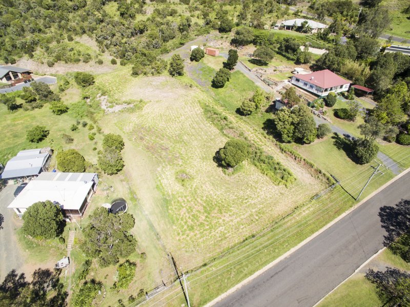 Photo - 9 Nichols Drive, Glencoe QLD 4352 - Image 3