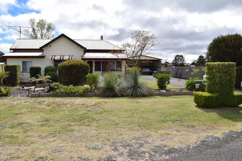 Photo - 9 Nielsen Street, Guyra NSW 2365 - Image