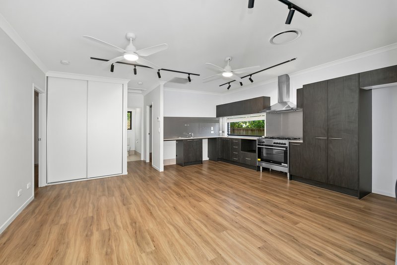 Photo - 9 Nielson Street, Chermside QLD 4032 - Image 17
