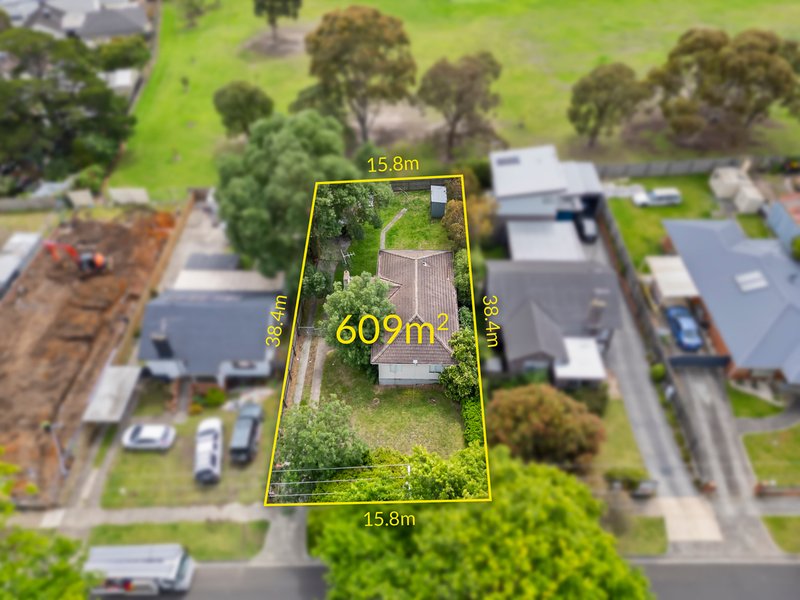 9 Nioka Street, Chadstone VIC 3148