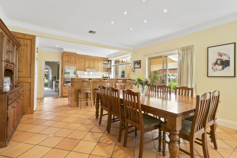 Photo - 9 Noelhurst Court, Werribee VIC 3030 - Image 11