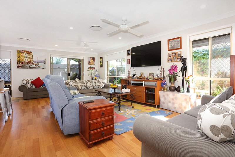 Photo - 9 Numbat Court, Coombabah QLD 4216 - Image 7