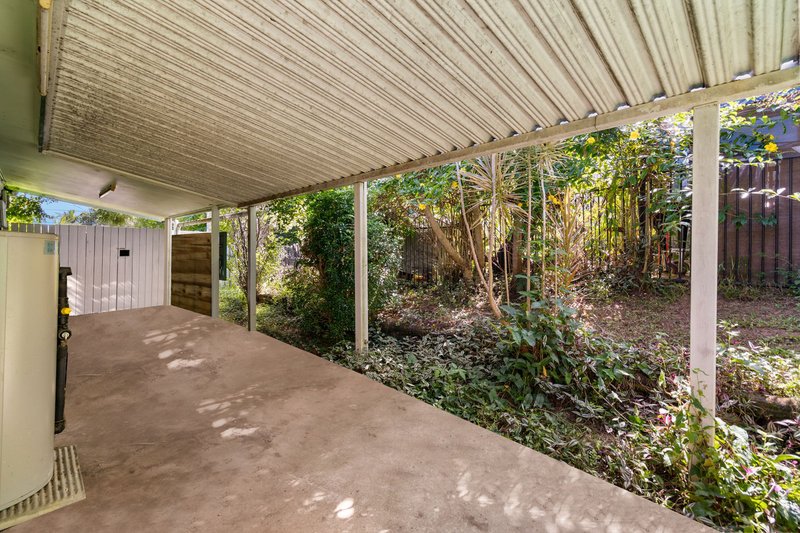 Photo - 9 Nyanza Street, Woodridge QLD 4114 - Image 6