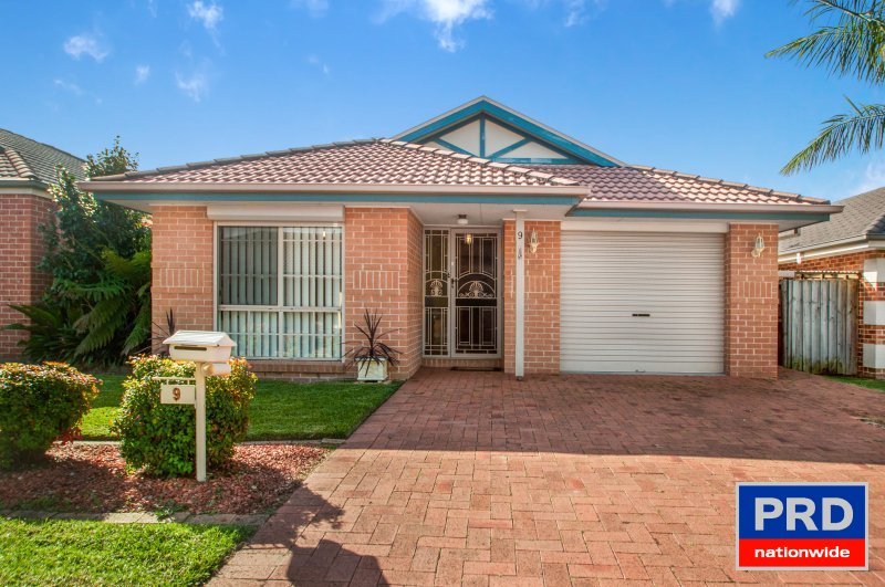 9 Oakwood Place, Horsley NSW 2530