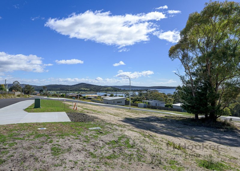 Photo - 9 Oceanvista Drive, St Helens TAS 7216 - Image 7