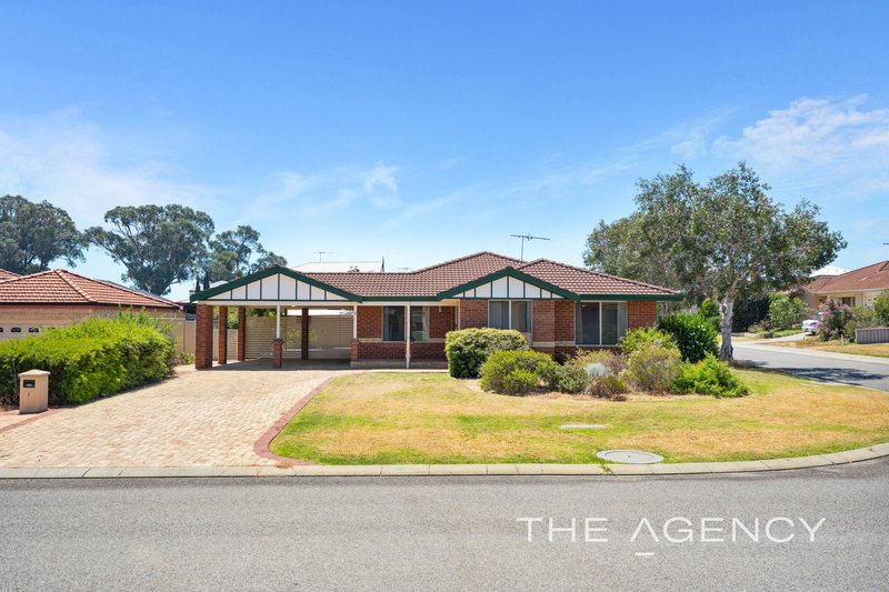 Photo - 9 Okra Court, Lake Coogee WA 6166 - Image 2