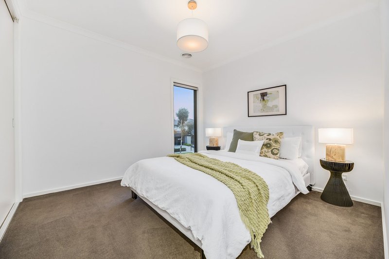 Photo - 9 Olivetree Drive, Keysborough VIC 3173 - Image 10