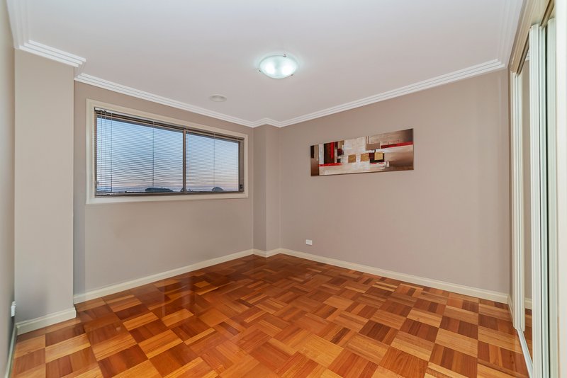 Photo - 9 Olrig Grove, Craigieburn VIC 3064 - Image 25