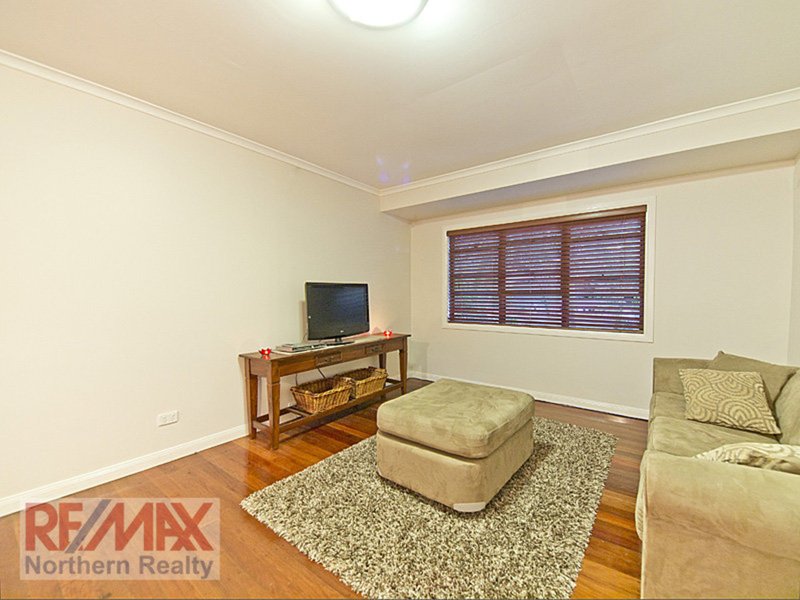 Photo - 9 Olympus Court, Eatons Hill QLD 4037 - Image 9