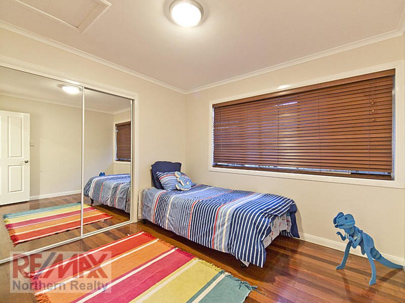 Photo - 9 Olympus Court, Eatons Hill QLD 4037 - Image 17