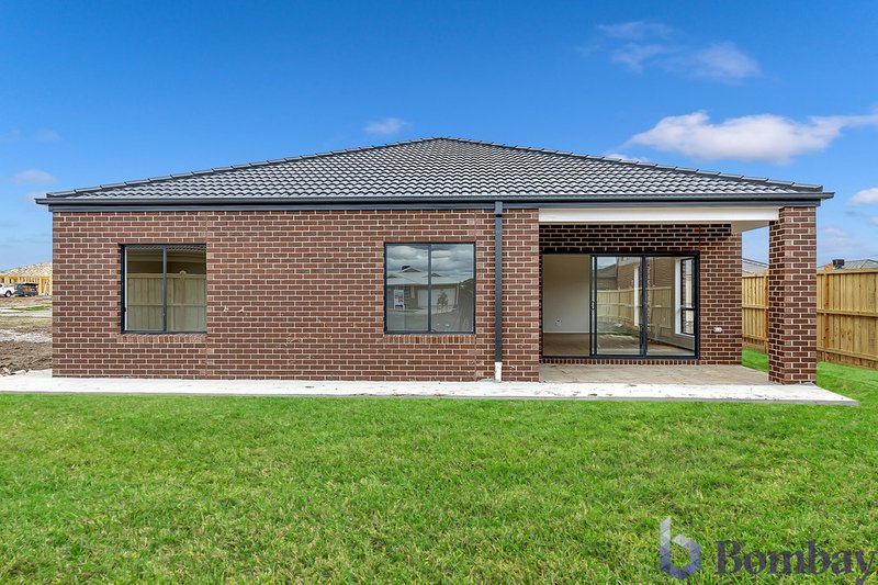 Photo - 9 Onoway Approach, Mickleham VIC 3064 - Image 17