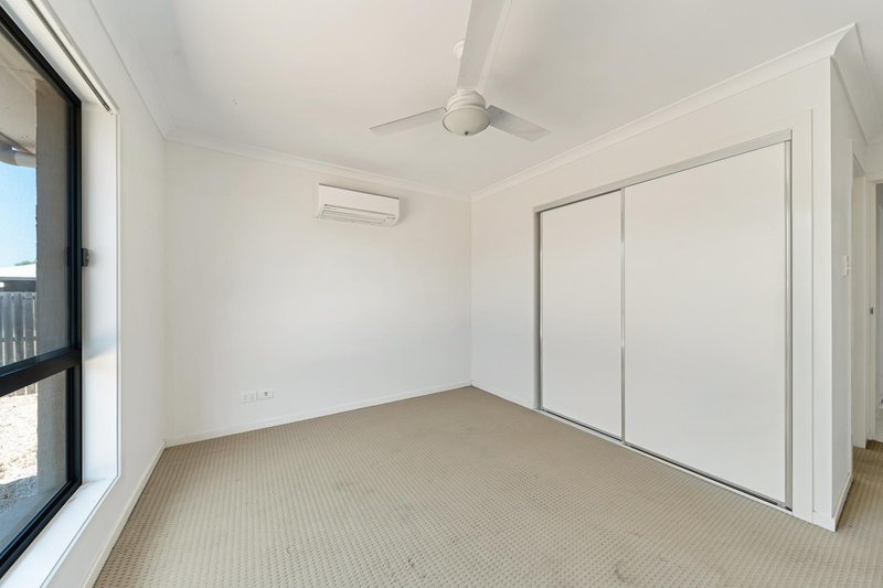 Photo - 9 Onyx Street, Emerald QLD 4720 - Image 7