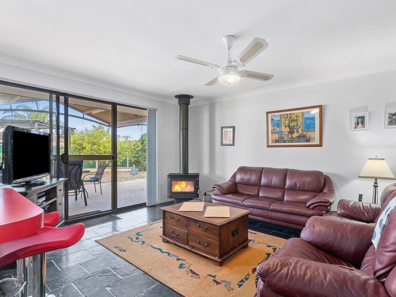 Photo - 9 Osprey Circle, Ballajura WA 6066 - Image 3