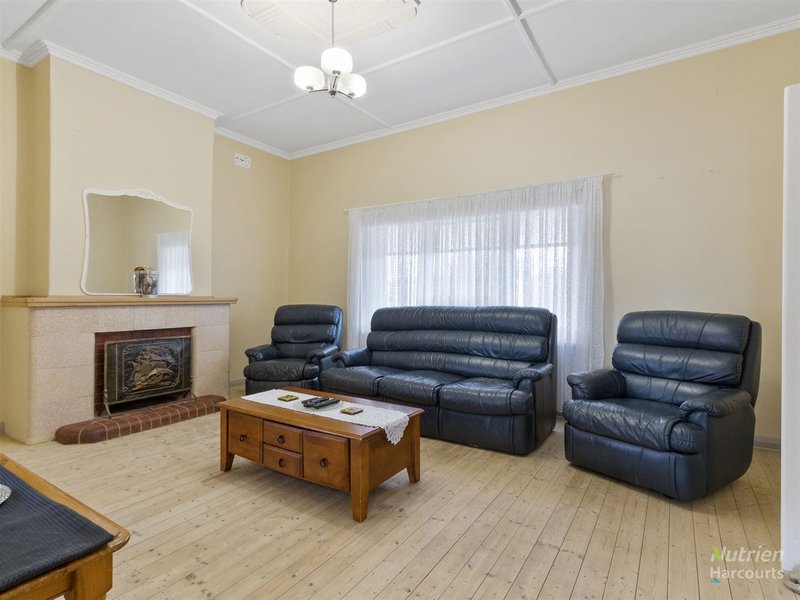 Photo - 9 Oval Avenue, Warooka SA 5577 - Image 3