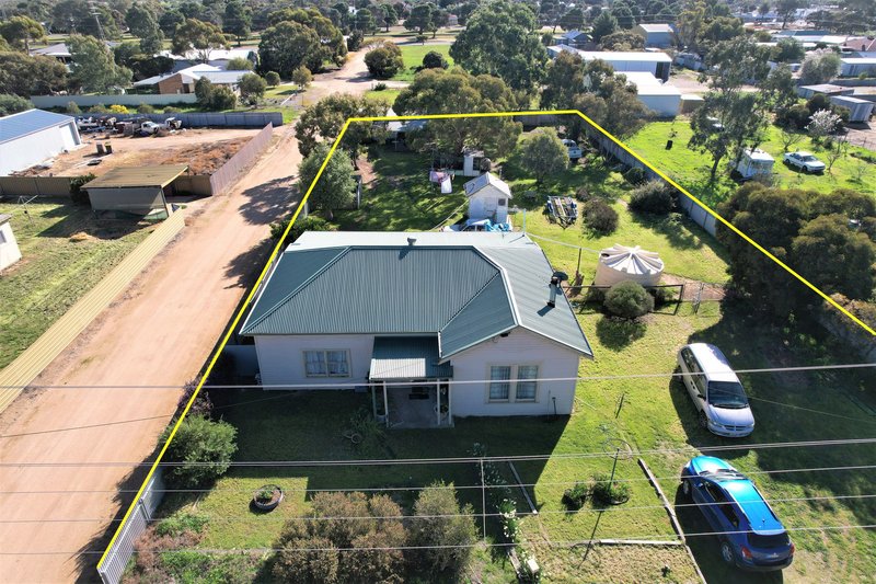 9 Oval Terrace, Lameroo SA 5302