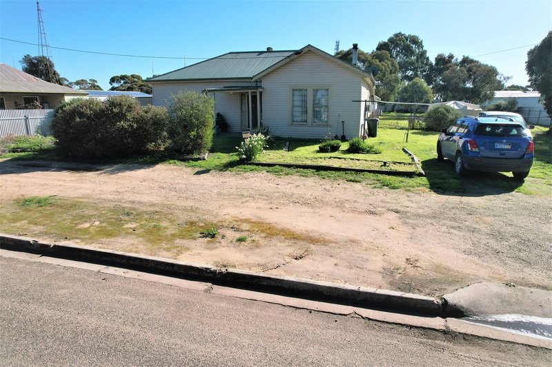 Photo - 9 Oval Terrace, Lameroo SA 5302 - Image 4