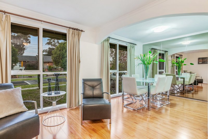 Photo - 9 Oxley Avenue, Bundoora VIC 3083 - Image 3