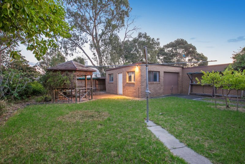 Photo - 9 Oxley Avenue, Bundoora VIC 3083 - Image 11