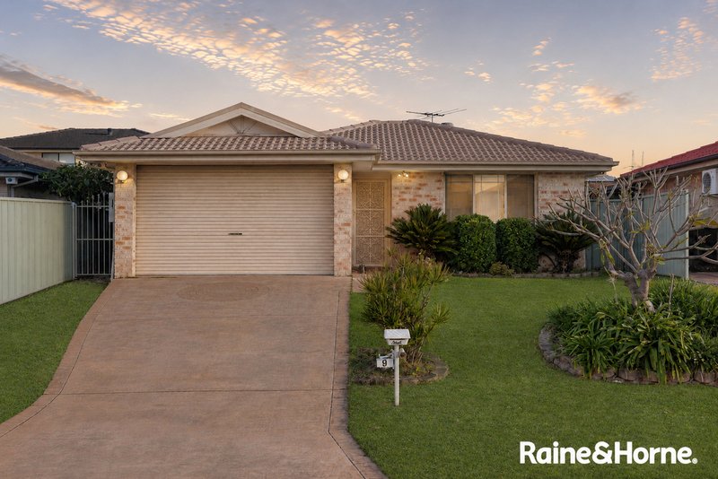 Photo - 9 Palana Close, West Hoxton NSW 2171 - Image 1