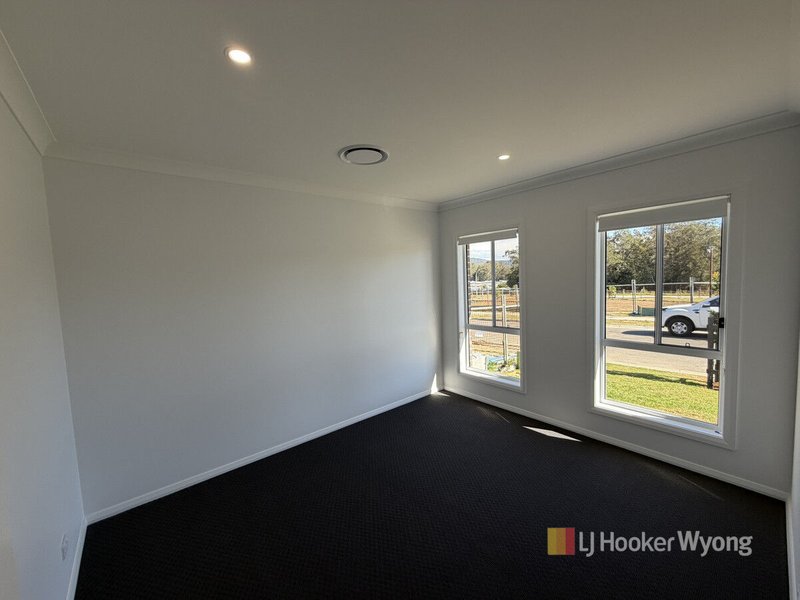 Photo - 9 Palomino Crescent, Morisset NSW 2264 - Image 10