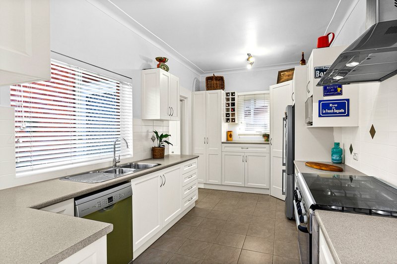 Photo - 9 Park Avenue, Oatley NSW 2223 - Image 6