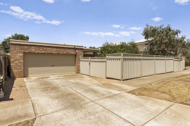 Photo - 9 Parker Street, Werribee VIC 3030 - Image 14