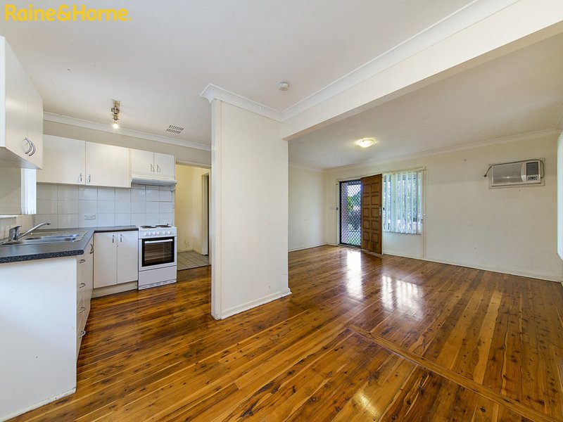 Photo - 9 Parkes Crescent, Blackett NSW 2770 - Image 3