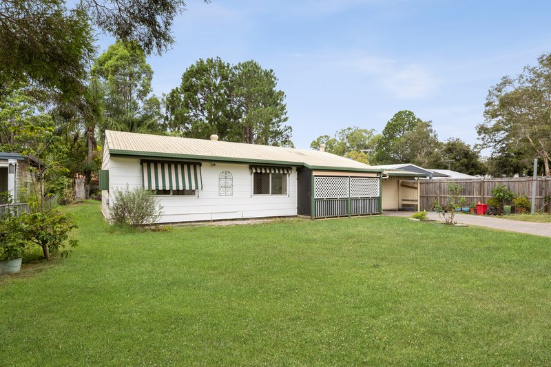 Photo - 9 Parkland Court, Eagleby QLD 4207 - Image 2