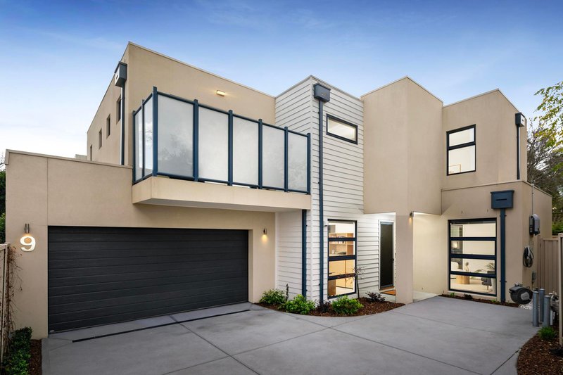 Photo - 9 Parkside Crescent, Seaholme VIC 3018 - Image 1