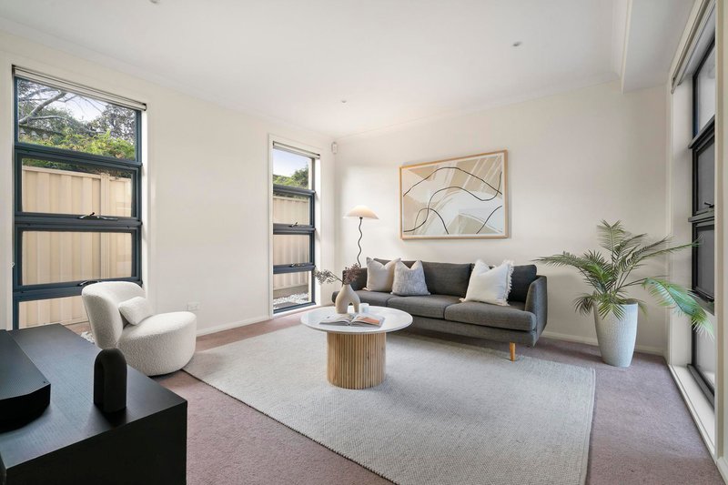 Photo - 9 Parkside Crescent, Seaholme VIC 3018 - Image 5