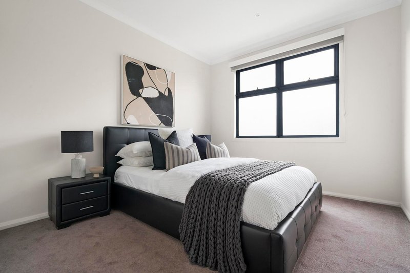 Photo - 9 Parkside Crescent, Seaholme VIC 3018 - Image 9