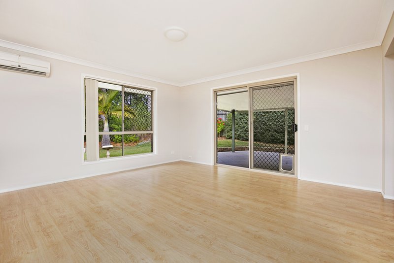 Photo - 9 Paroo Place, Hillcrest QLD 4118 - Image 5