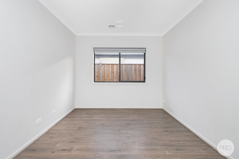 Photo - 9 Patriot Crescent, Smythes Creek VIC 3351 - Image 7