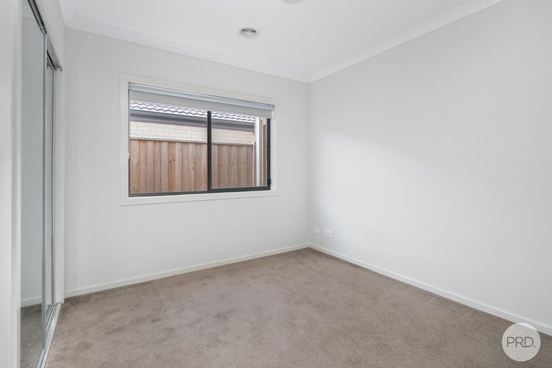 Photo - 9 Patriot Crescent, Smythes Creek VIC 3351 - Image 8